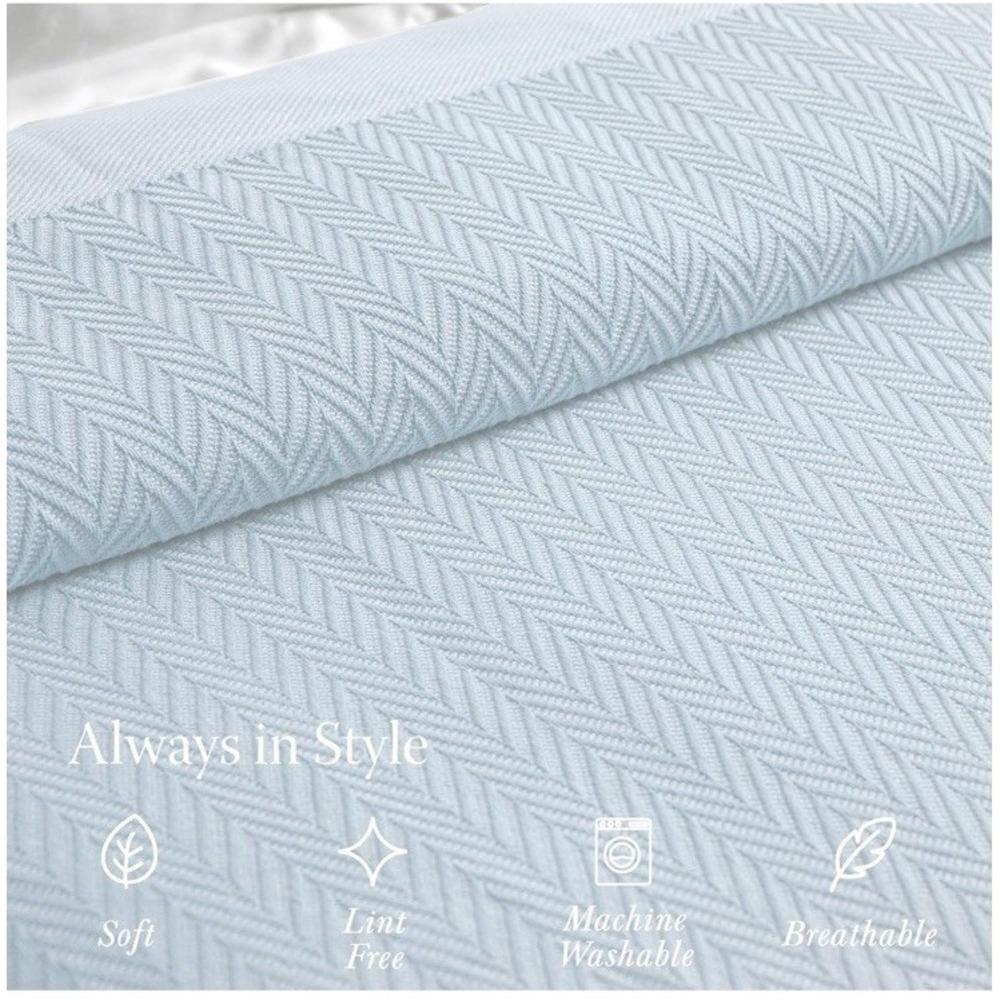 Threadmill Home Linens Light Blue Queen Blanket Herringbone Luxury Cotton 90X92